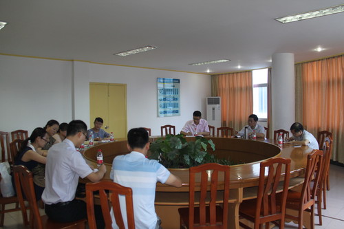 公司党课巡讲师团召开座谈会 044[3].jpg