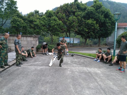 郭志强：消防集训报道  配图[2].jpg