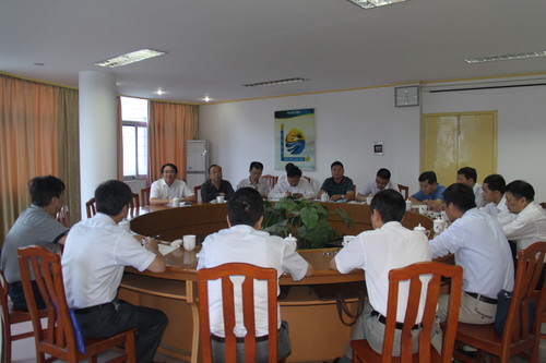 王会锦董事长一行到公司调研2016年1-3季度经济运行情况 149[2].jpg