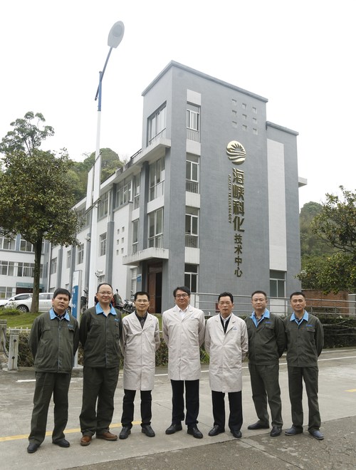 邹小珍1.jpg 邹小珍1.jpg