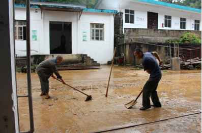 图片2.jpg 图片2.jpg