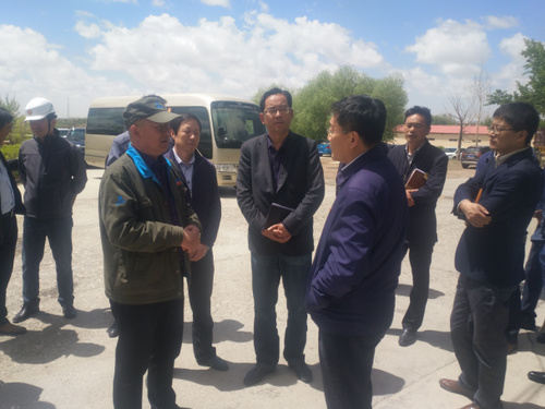 李锋:德令哈市委书记检查.jpg 李锋:德令哈市委书记检查.jpg