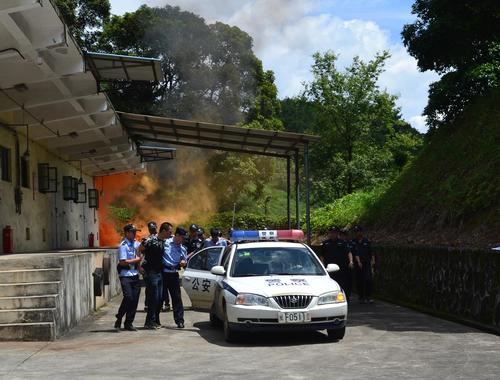 徐敬华:龙岩市民爆物品储存库专项应急预案演练在海科龙岩分公司举行3.jpg 徐敬华:龙岩市民爆物品储存库专项应急预案演练在海科龙岩分公司举行3.jpg