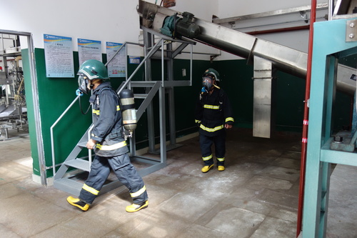 庄灿彬:照片3.jpg 庄灿彬:照片3.jpg