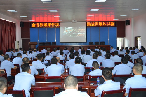 苏艳丽:观看视频1.jpg 苏艳丽:观看视频1.jpg