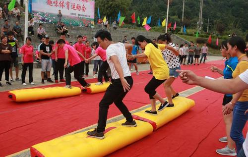 王建平:趣味体育运动会4.jpg 王建平:趣味体育运动会4.jpg