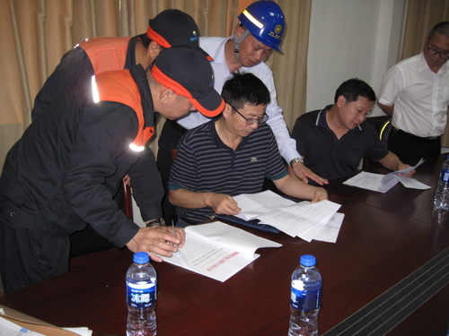 陈滨城:省煤监局副局长朱石福督查照片.jpg 陈滨城:省煤监局副局长朱石福督查照片.jpg