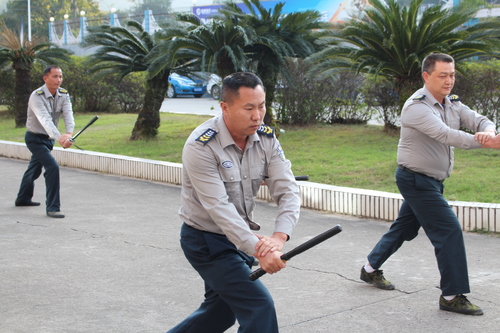 图文：蔡荣发  安保部开展队伍整训1.jpg