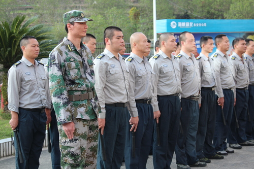 图文：蔡荣发  安保部开展队伍整训2.jpg