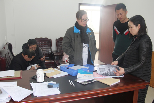 图为考评现场 (2).jpg 图为考评现场 (2).jpg