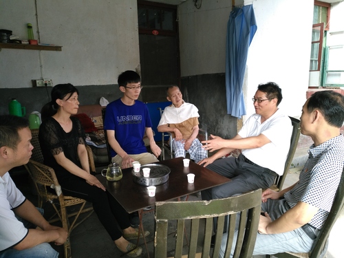 叶彤:帮扶慰问现场.jpg 叶彤:帮扶慰问现场.jpg