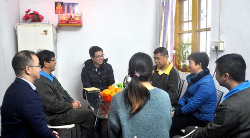 陈宏金：机电 控股公司陈斌副总到永春分公司慰问困难职工。 2 (1).jpg