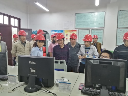 蔡美花:图为考察交流现场 (2).jpg 蔡美花:图为考察交流现场 (2).jpg