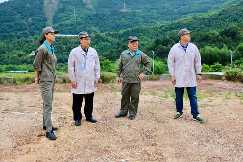 吴瑶：海峡科化公司总经理颜建议到龙岩分公司调研和指导灾后恢复重建工作.jpg
