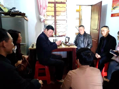 黄雪娇 机控领导慰问困难职工2 (2).jpg 黄雪娇 机控领导慰问困难职工2 (2).jpg