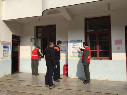 游常勇-富兴建设公司永安支部深入槐南项目部开展疫情防控和管理服务-游常勇.jpg 游常勇-富兴建设公司永安支部深入槐南项目部开展疫情防控和管理服务-游常勇.jpg