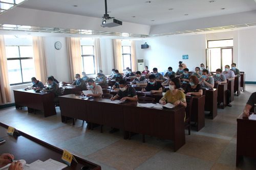 永安分公司陈江花:永安分公司召开 2019年度中层管理人员述职述廉考评�?(1)_调整大小.jpg 永安分公司陈江花:永安分公司召开 2019年度中层管理人员述职述廉考评�?(1)_调整大小.jpg