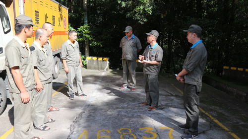 海科永春 方云�?永春分公司针对浙江温岭槽罐车爆炸事故组织专项自查_调整大小.jpg 海科永春 方云�?永春分公司针对浙江温岭槽罐车爆炸事故组织专项自查_调整大小.jpg