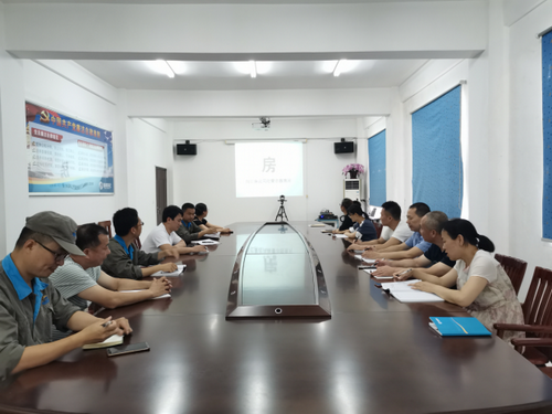 (建议采用)图为观看廉洁警示教育片_调整大小.jpg (建议采用)图为观看廉洁警示教育片_调整大小.jpg