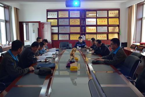 德令哈市公安局联合检查组到海西东诺公司进行全州涉恐隐患排查整治工作_调整大小.jpg 德令哈市公安局联合检查组到海西东诺公司进行全州涉恐隐患排查整治工作_调整大小.jpg