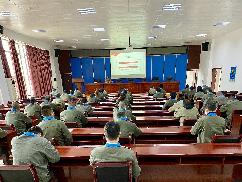 吴瑶:海峡科化公司宣讲团在龙岩分公司一楼大会议室举行学习贯彻党的十九届五中全会精神宣讲报告会(龙岩分公司专场)~1.jpg 吴瑶:海峡科化公司宣讲团在龙岩分公司一楼大会议室举行学习贯彻党的十九届五中全会精神宣讲报告会(龙岩分公司专场)~1.jpg