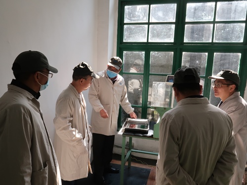 烽林庄忠旭:吴彩洪到烽林分公司开展节前安全专项检�?(改).jpg 烽林庄忠旭:吴彩洪到烽林分公司开展节前安全专项检�?(改).jpg