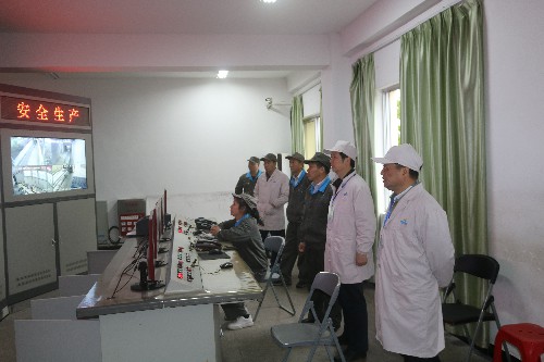 陈剑锋：省机电控股公司党委委员、副总经理陈伯炜一行深入龙岩分公司生产一线进行检查~1.jpg