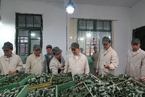 连珂莹:福建省委军民融合办副主任黄建清一行莅临海峡科化烽林分公司调研检�?~1.jpg 连珂莹:福建省委军民融合办副主任黄建清一行莅临海峡科化烽林分公司调研检�?~1.jpg