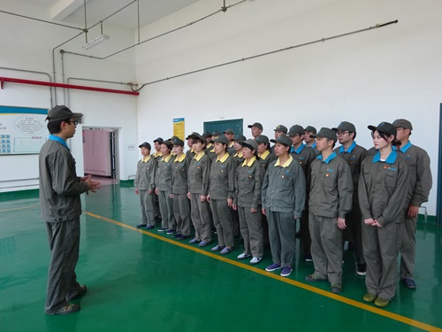 烽林分公司团委开展“传承五四精�? 学史明理增信，不忘初心跟党走”主题宣讲活动（改）.JPG