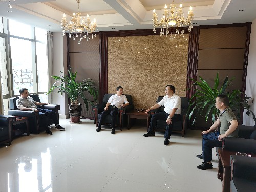 丁海峰:龙岩市新罗区江山镇领导深入龙岩分公司走访调研~1.jpg 丁海峰:龙岩市新罗区江山镇领导深入龙岩分公司走访调研~1.jpg