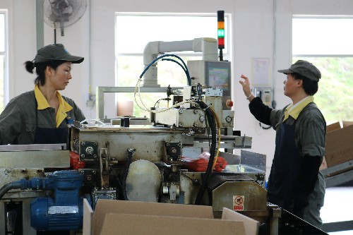 苏艳丽:乳化二车间技术比武现场~1.jpg 苏艳丽:乳化二车间技术比武现场~1.jpg