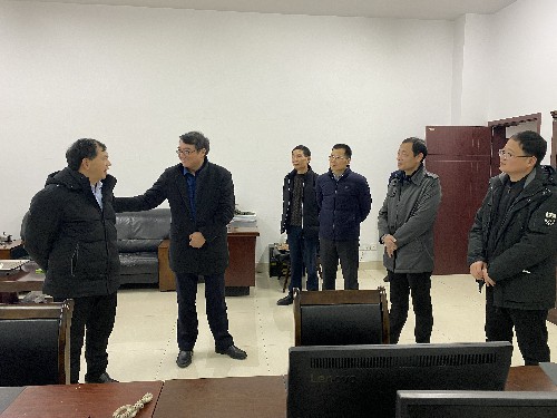 吴瑶:交流现场~1.jpg 吴瑶:交流现场~1.jpg