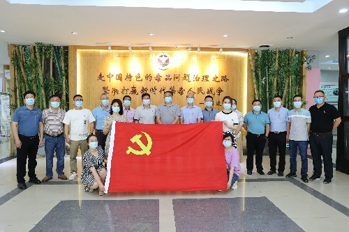 BZ2A0969(采用)~1.jpg BZ2A0969(采用)~1.jpg