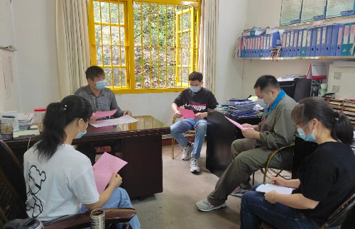 海科永春 林双�? 海峡科化公司永春分公司纪委“三个一”“烹好”节前廉政教育套餐~1.jpg