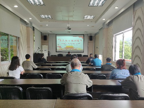 海科永春 林双�?:海峡科化公司永春分公司纪委书记上廉政党�?增强党员干部廉洁自律意识~1.jpg 海科永春 林双�?:海峡科化公司永春分公司纪委书记上廉政党�?增强党员干部廉洁自律意识~1.jpg