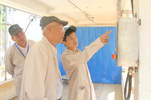 福安胡廷淦：图为专家组在现场查看 (2)~1.jpg