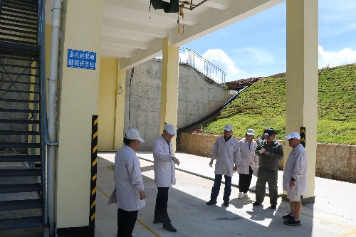 龙岩分公�?杨志�?民化建设公司江山生产点乳化粒状铵油炸药(混装)项目通过环保竣工验收~1.jpg 龙岩分公�?杨志�?民化建设公司江山生产点乳化粒状铵油炸药(混装)项目通过环保竣工验收~1.jpg