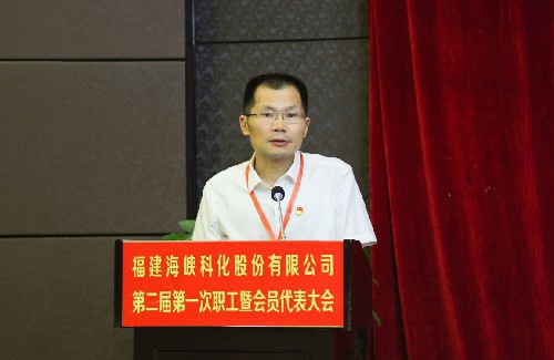 郑总照片~1.jpg 郑总照片~1.jpg