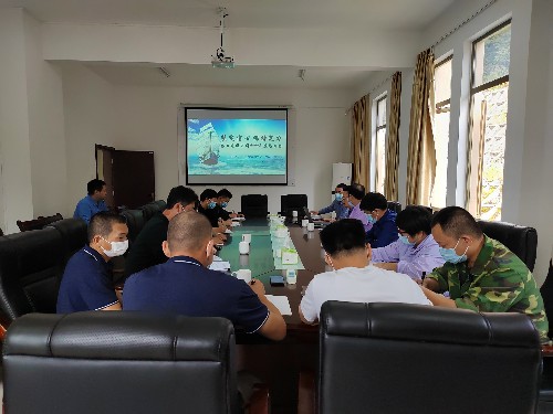 龙岩分公�?黄晓�?党课现场�?)~1.jpg 龙岩分公�?黄晓�?党课现场�?)~1.jpg