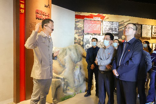 1-BZ2A4398~1.jpg 1-BZ2A4398~1.jpg