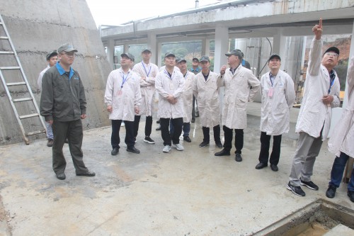 格式工厂采用-福安胡廷淦：图为专家组一行到现场查看 (2).jpg