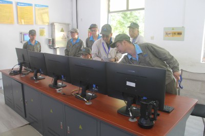 格式工厂福安胡廷淦:图为陈榕光一行到福安分公司检�?(4).jpg 格式工厂福安胡廷淦:图为陈榕光一行到福安分公司检�?(4).jpg