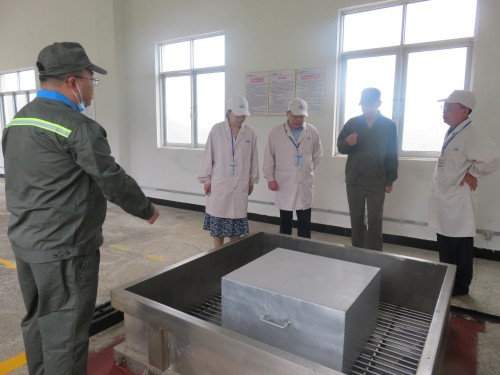 格式工厂采用-民化建设 卢绍�?省机电控股公司外部董事到民化建设公司调研.jpg 格式工厂采用-民化建设 卢绍�?省机电控股公司外部董事到民化建设公司调研.jpg