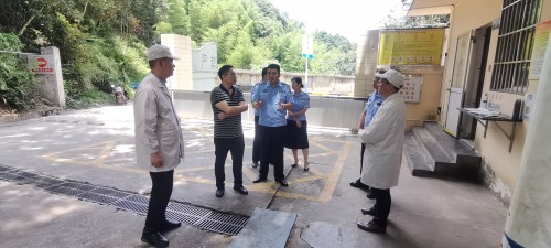 格式工厂龙岩分公�?丁海�?福建省公安厅督察组到龙岩分公司开展涉枪涉爆企业安全检�? (1).jpg 格式工厂龙岩分公�?丁海�?福建省公安厅督察组到龙岩分公司开展涉枪涉爆企业安全检�? (1).jpg